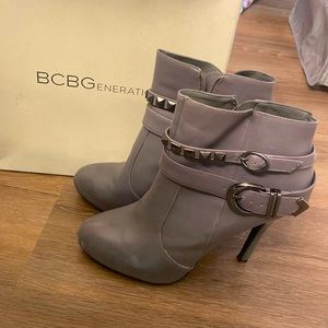 BCBGENERATION booties